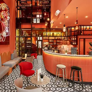 De Cambis Western Premier Collection Hotel